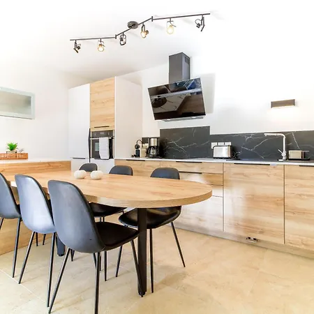 Select'sohome - Pour 6 Personnes Dans Neuve Avec Piscine - Grande Terrasse, Parking Prive Et Plancha ! - Capnat-a01